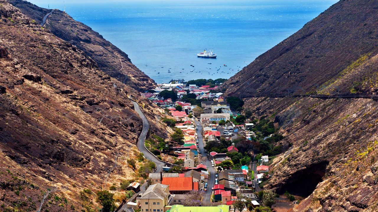 8 DAY AUTHENTIC ST HELENA ISLAND EXPERIENCE